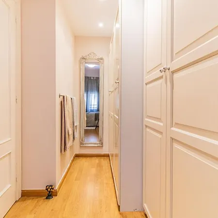 Apartamento Relax Above The City-terrace, Views & Comfort *