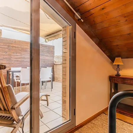 Relax Above The City-terrace, Views & Comfort Apartamento
