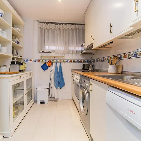 Relax Above The City-terrace, Views & Comfort Lägenhet Huesca