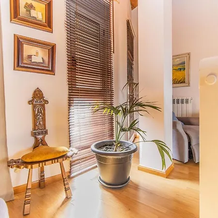 Relax Above The City-terrace, Views & Comfort Huesca