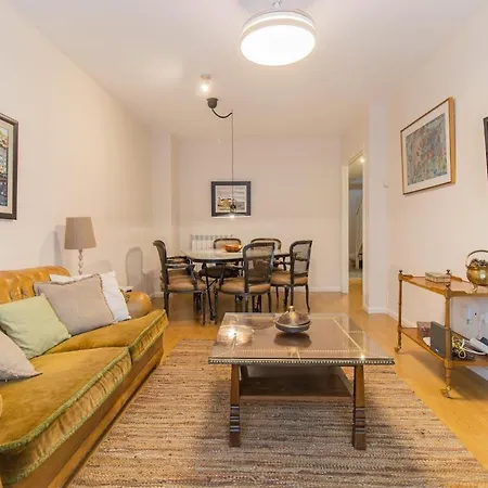 Apartamento Relax Above The City-terrace, Views & Comfort