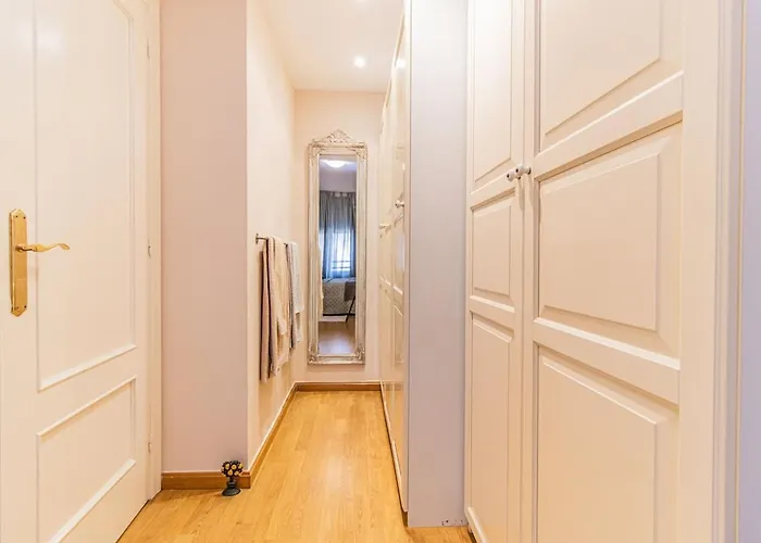 Lägenhet Relax Above The City-terrace, Views & Comfort *