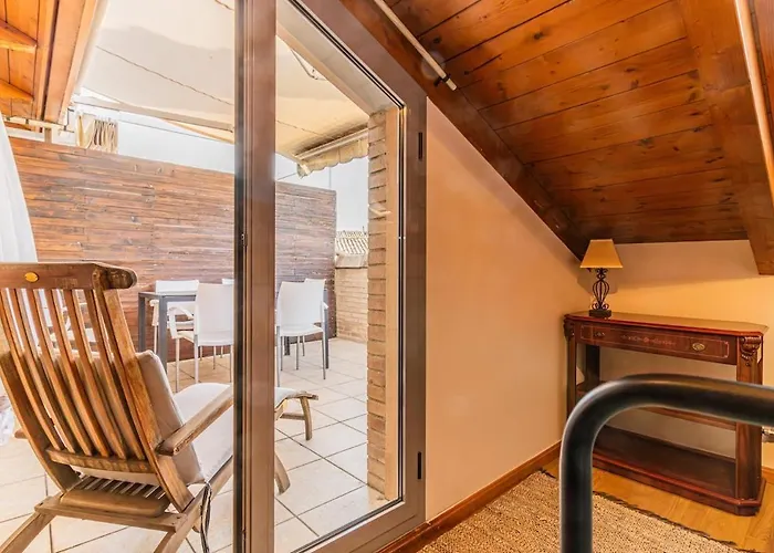 Relax Above The City-terrace, Views & Comfort Lägenhet