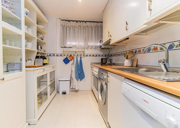 Relax Above The City-terrace, Views & Comfort Lägenhet Huesca